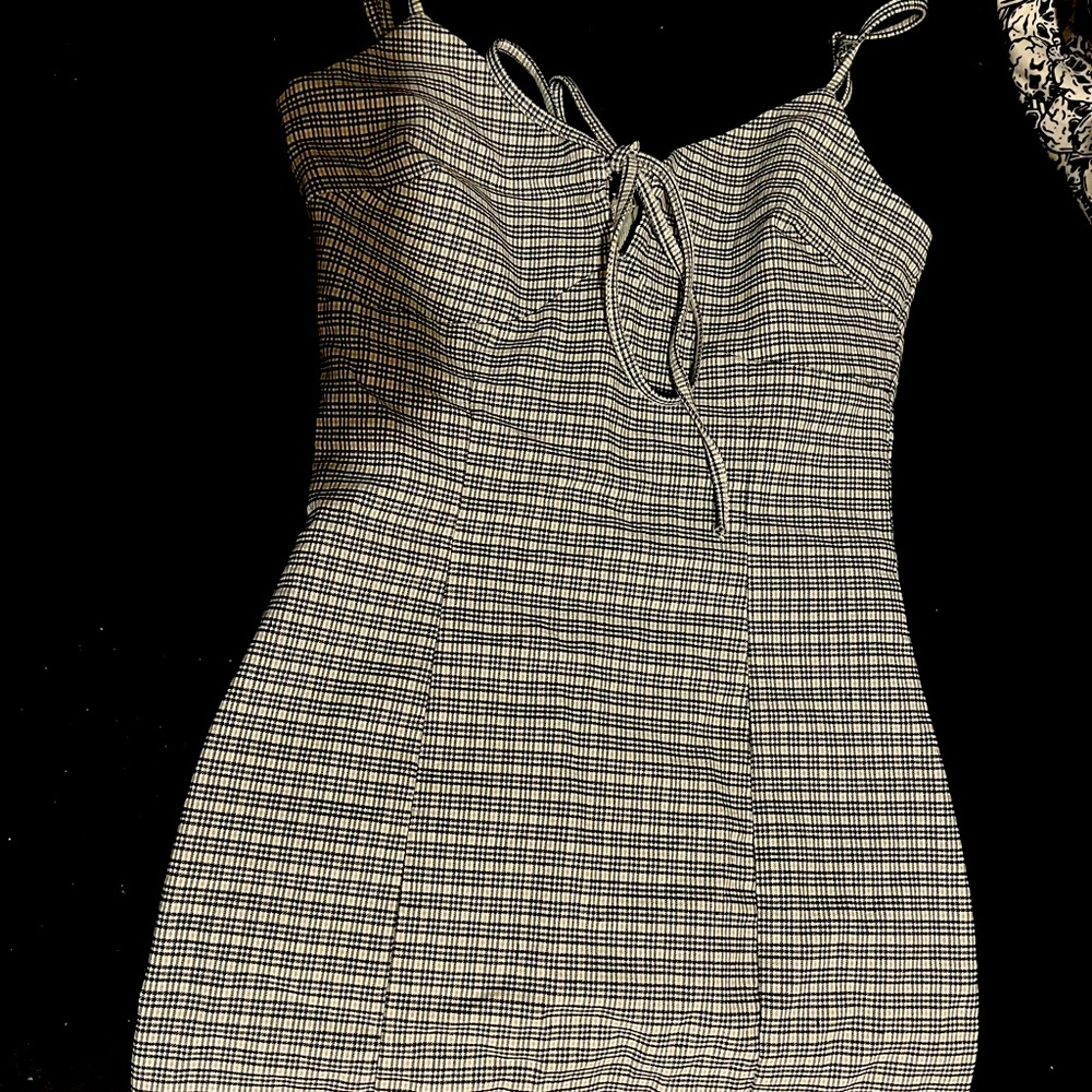 Plaid curve fit dress!